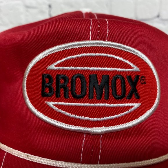Vintage Farmer Hat Mesh Rope Cap Red White BROMOX Herbicide - DEFECT HOLE Item#2 - Picture 6 of 9